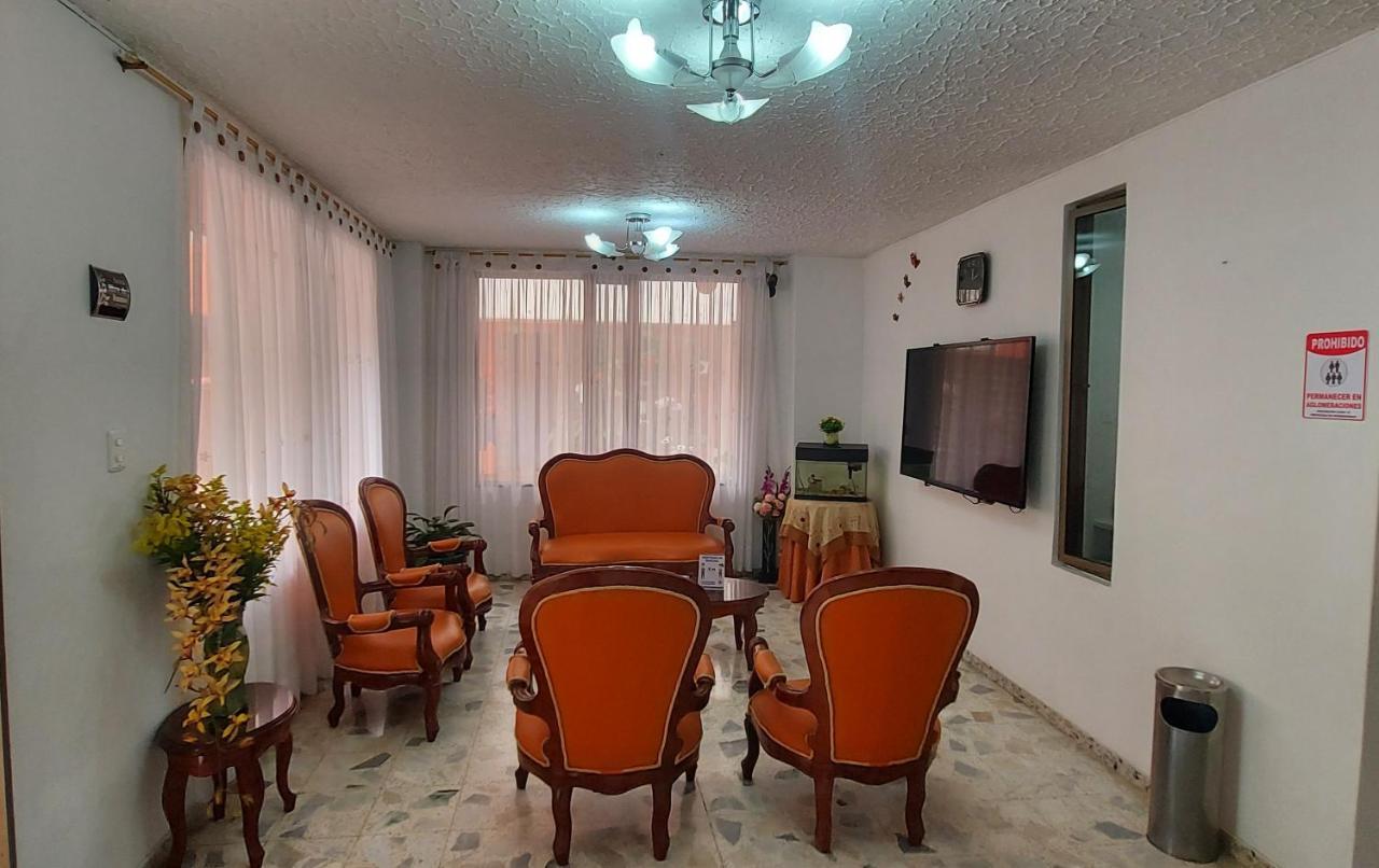 Hotel Emperador Барбоса Екстериор снимка
